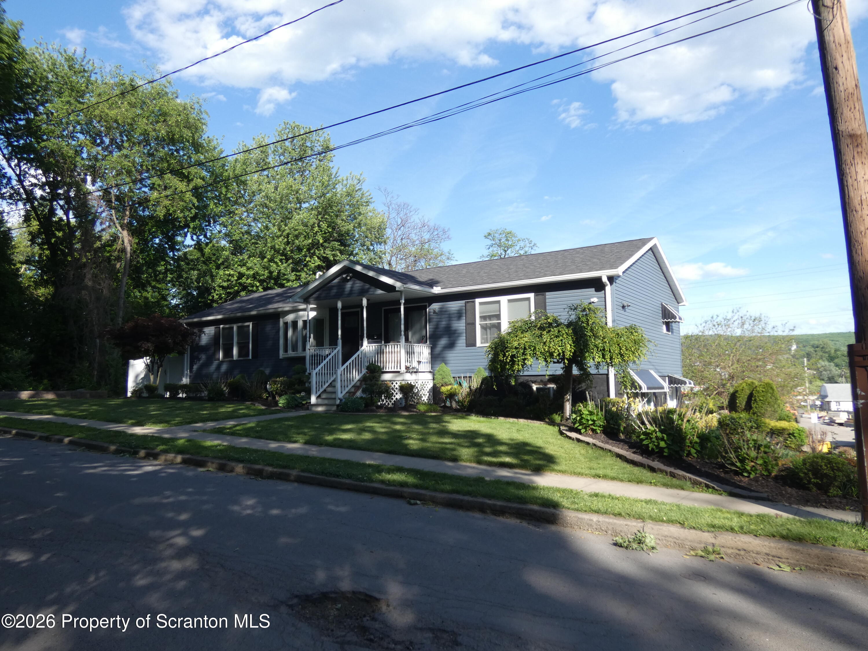 607 3rd Avenue, Unit LOWER LEVEL) Scranton, PA 18505 - Photo 45 of 45 P1040257