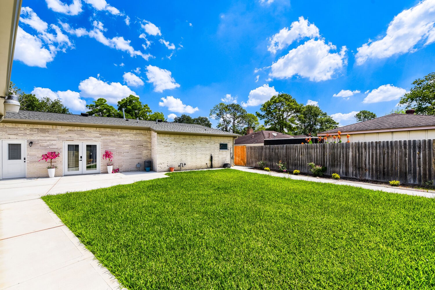8815 Sharpview Drive Houston, TX 77036 - Photo 32 of 33