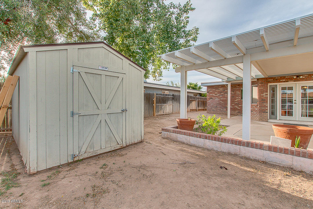 3311 East Bloomfield Road Phoenix, AZ 85032 - Photo 38 of 46 a house view with a outdoor space