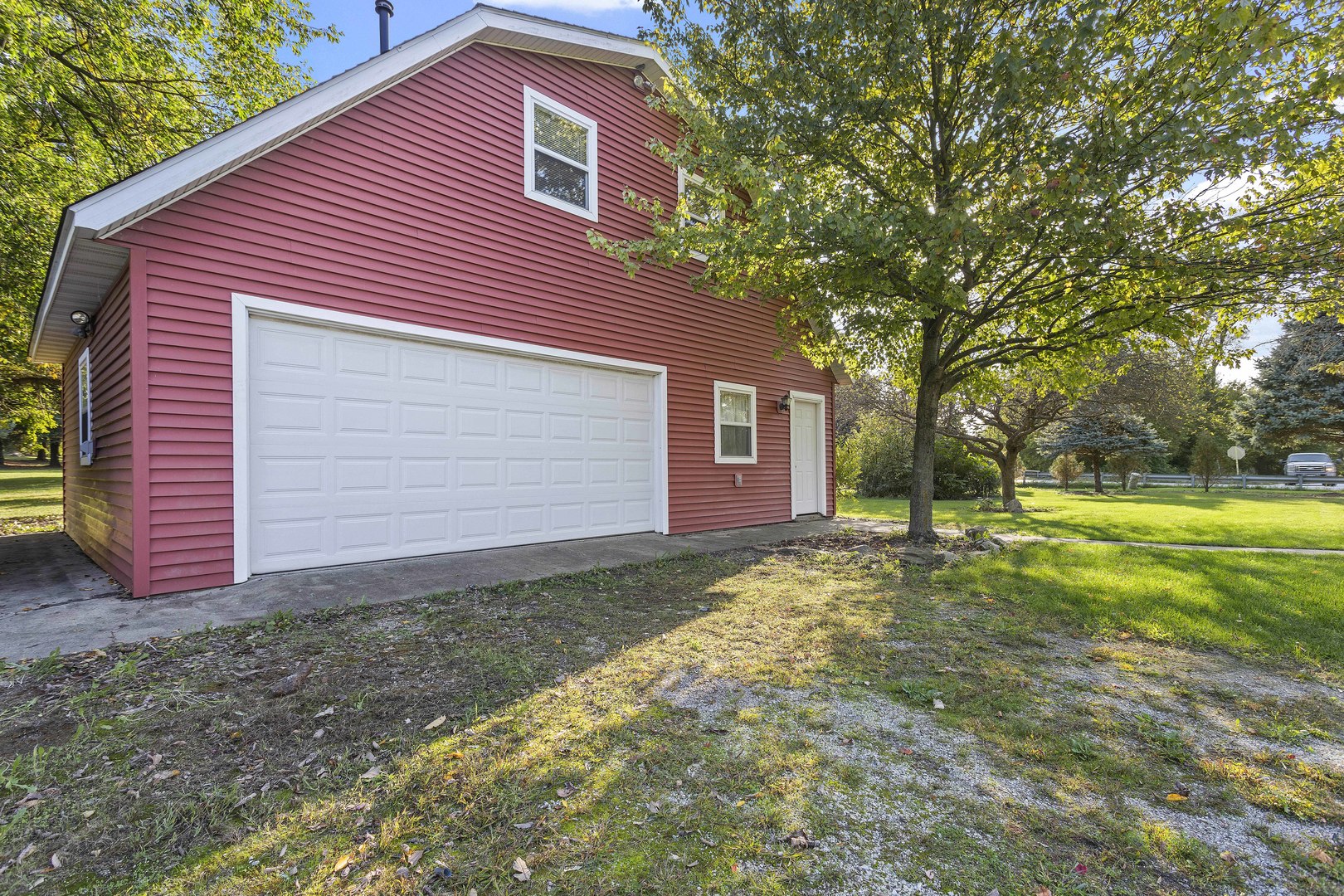 21517 Dunham Road Harvard, IL 60033 - Photo 20 of 36 a front view of house with yard