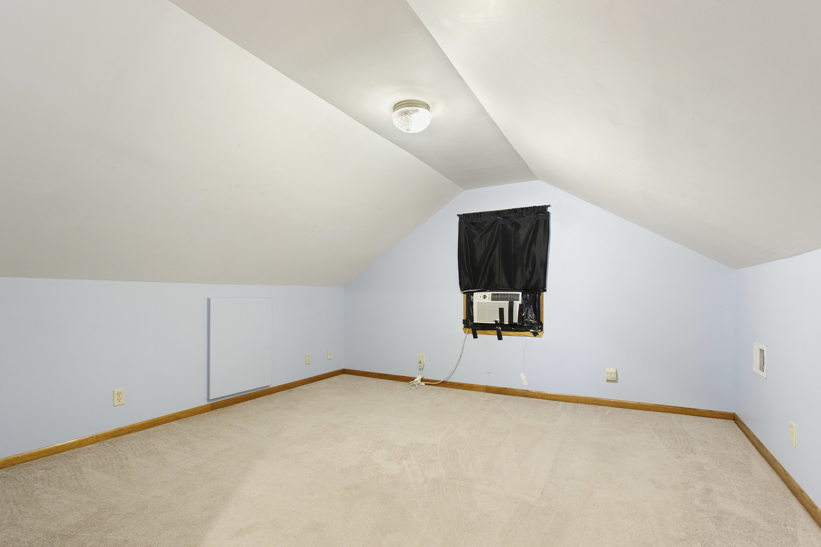 21517 Dunham Road Harvard, IL 60033 - Photo 6 of 36 a view of an empty room