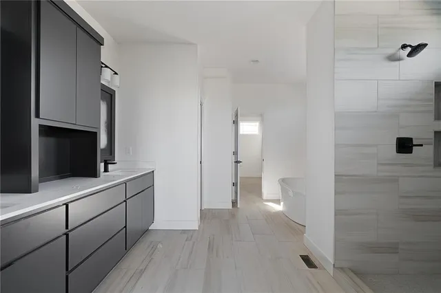 $767,000 | 8901 Shady Bend Road, Lenexa, KS 66227