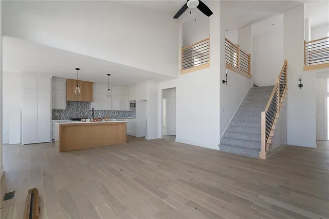 $767,000 | 8901 Shady Bend Road, Lenexa, KS 66227