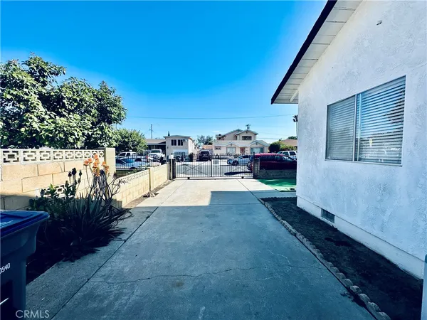$899,900 | 12447 224th Street, Hawaiian Gardens, CA 90716