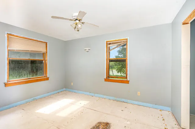 $299,900 | 10099 160th Street West, Montgomery, MN 56069