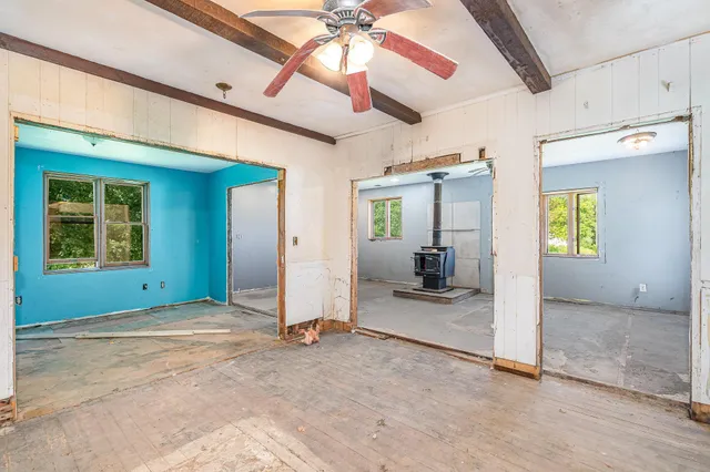 $299,900 | 10099 160th Street West, Montgomery, MN 56069