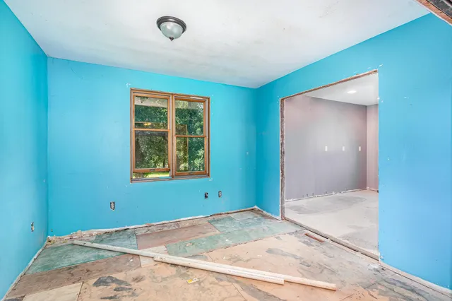 $299,900 | 10099 160th Street West, Montgomery, MN 56069