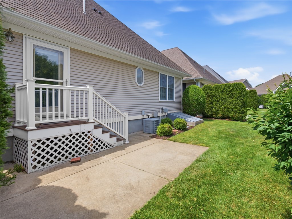 7 Daisy Lane Coventry, RI 02816 - Photo 4 of 6