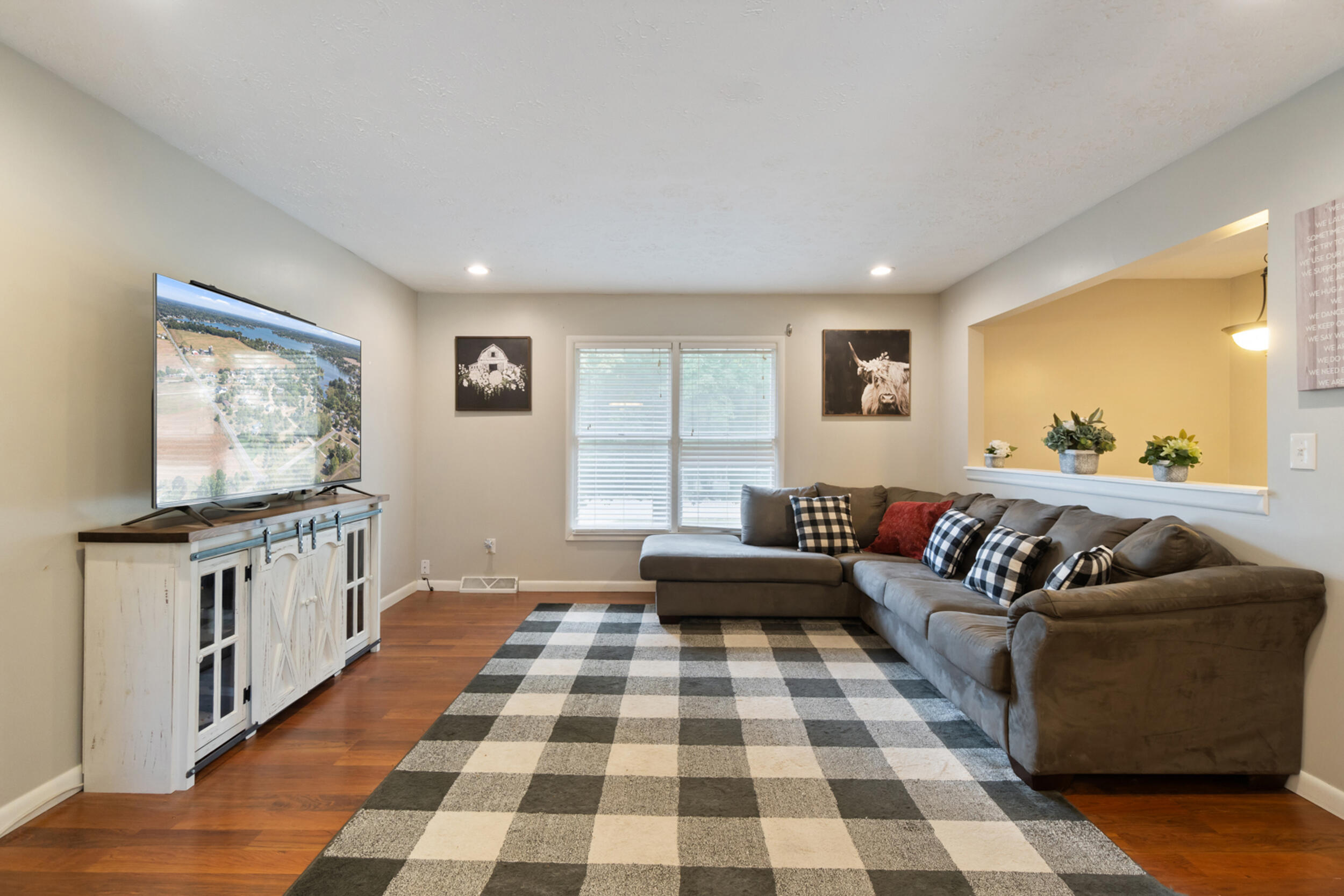 136 Decatur Drive Brooklyn, MI 49230 - Photo 8 of 52 136 Dectur Dr, Brooklyn, MI 49230