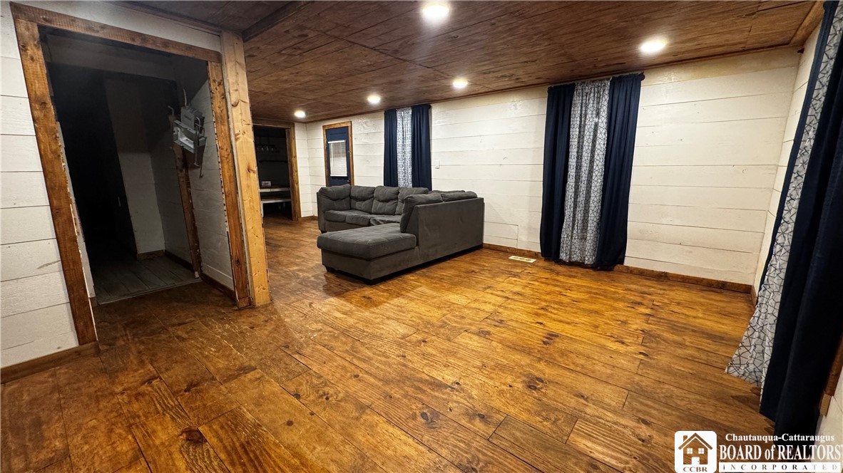 849 South Avenue Custer City, PA 16725 - Photo 7 of 29