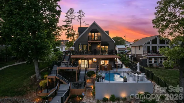 $1,249,000 | 819 Hickory Point Drive, Lexington, NC 27292