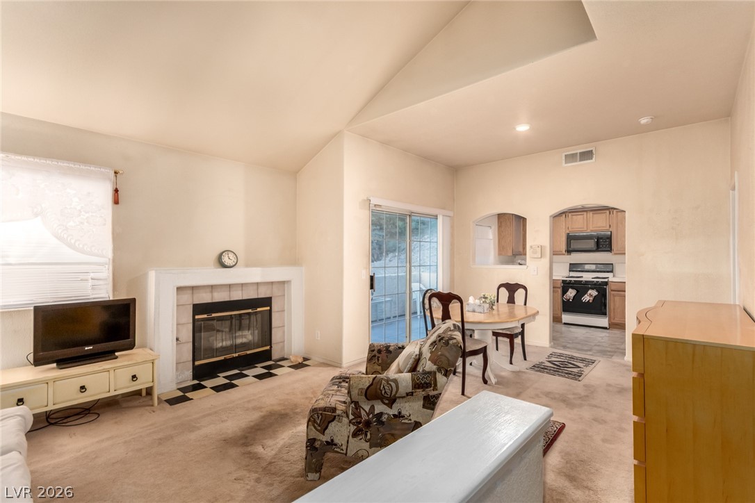 315 Seine Way, Unit 315 Henderson, NV 89014 - Photo 4 of 28