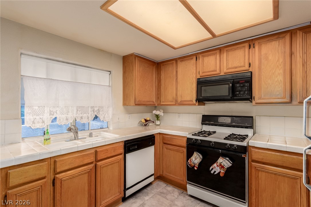 315 Seine Way, Unit 315 Henderson, NV 89014 - Photo 9 of 28