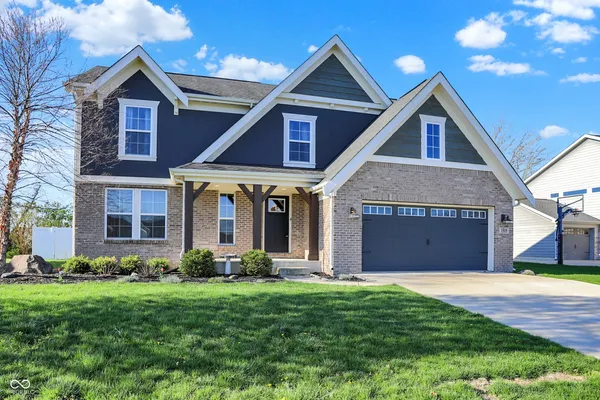 $529,900 | 1515 West Springhurst Boulevard, Greenfield, IN 46140