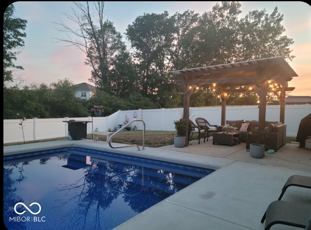 1515 West Springhurst Boulevard Greenfield, IN 46140 - Photo 4 of 69