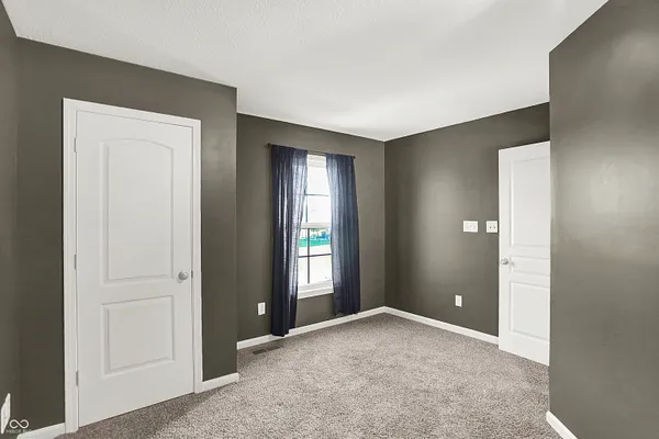 $529,900 | 1515 West Springhurst Boulevard, Greenfield, IN 46140