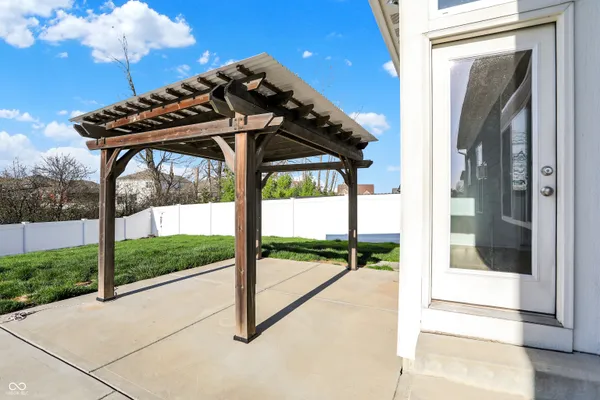 $529,900 | 1515 West Springhurst Boulevard, Greenfield, IN 46140