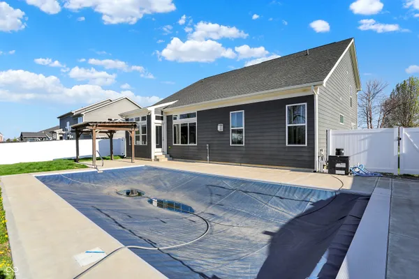 $529,900 | 1515 West Springhurst Boulevard, Greenfield, IN 46140