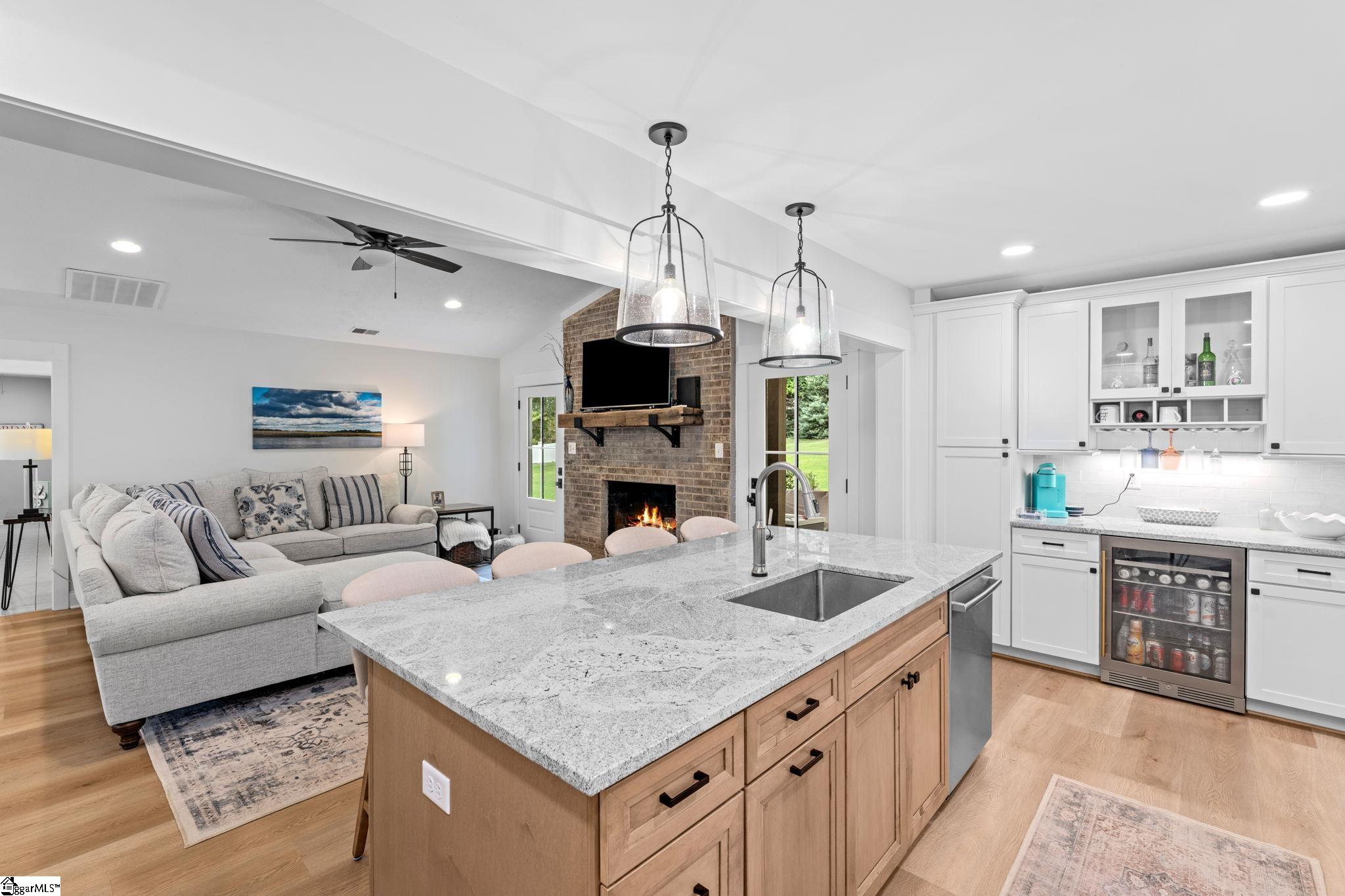 406 Huntington Road Easley, SC 29642 - Photo 19 of 39