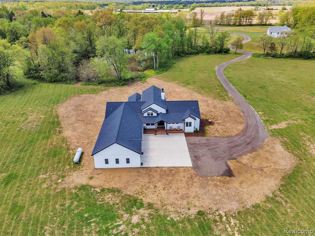 6100 Hartland Road Fenton, MI 48430 - Photo 63 of 67