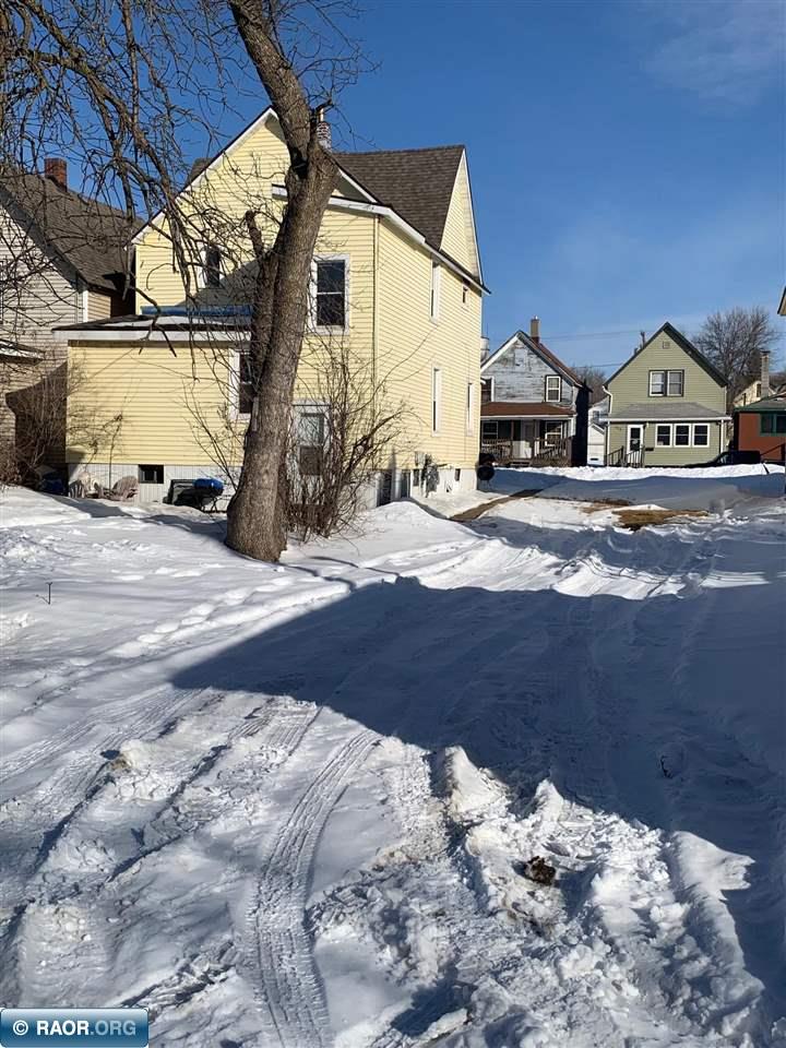 124 East 17th Street Hibbing, MN 55746 - Photo 2 of 2