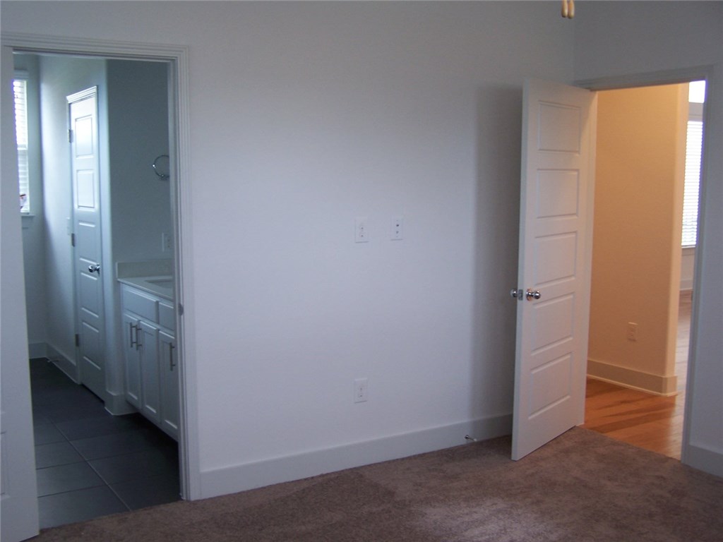 2214 Capulet Street Austin, TX 78741 - Photo 11 of 33 an empty room with windows