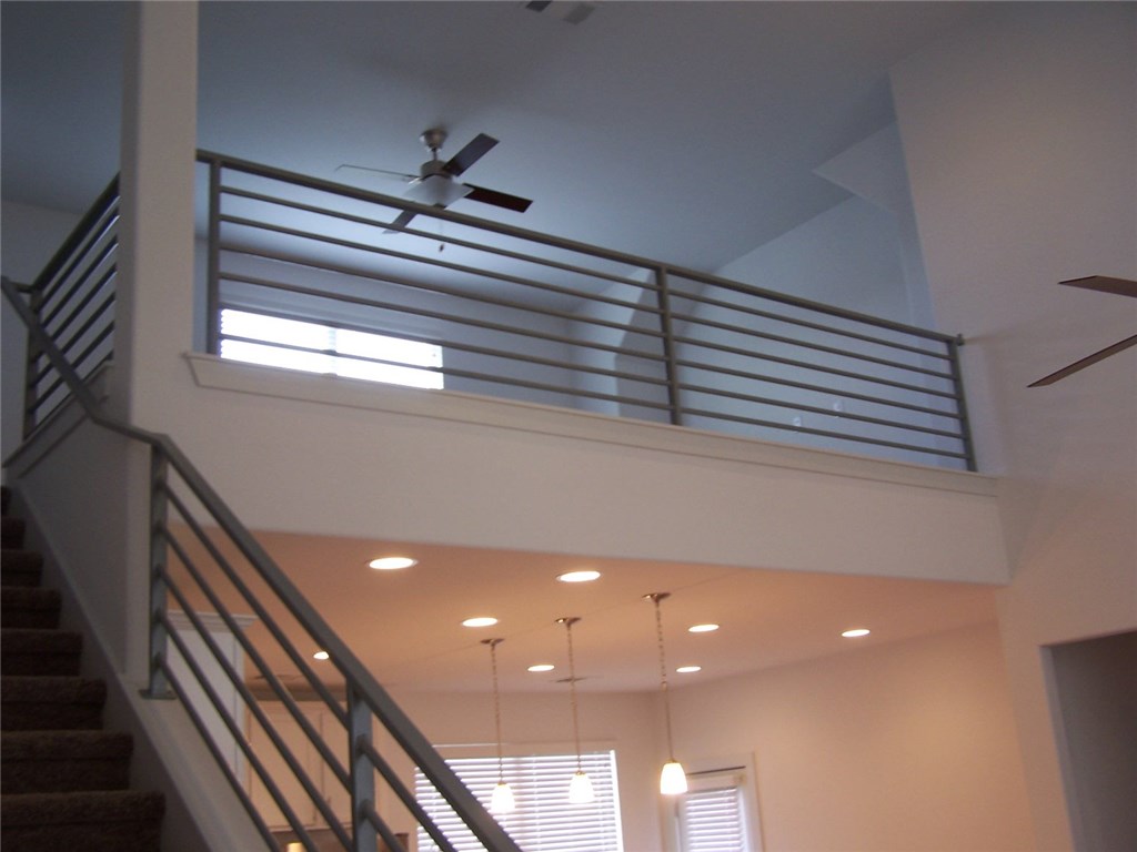 2214 Capulet Street Austin, TX 78741 - Photo 5 of 33 a view of entryway