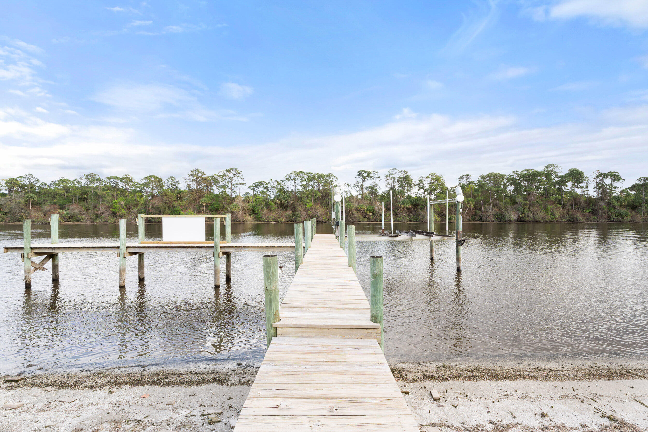 10125 Southwest Green Ridge Lane, Unit LANE Palm City, FL 34990 - Photo 25 of 87 49_smg05225
