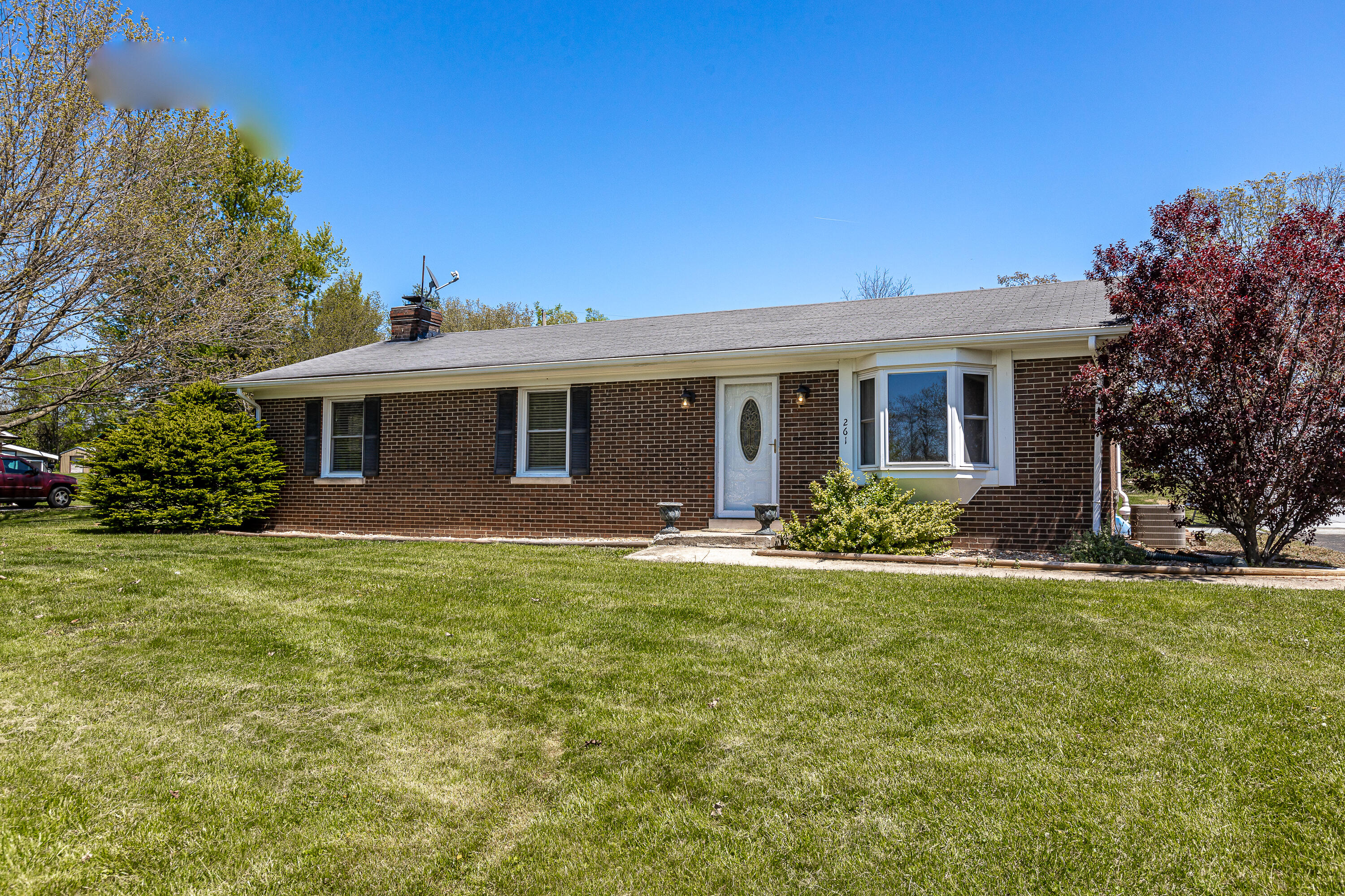 261 Anderson Road Georgetown, KY 40324 - Photo 2 of 32 261 Anderson
