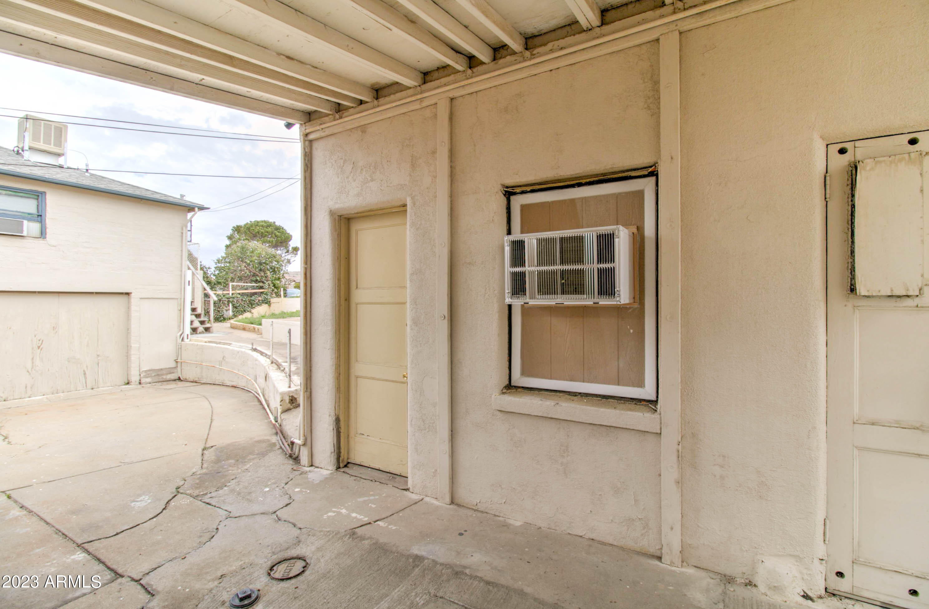 877 East Sycamore Street, Unit B Globe, AZ 85501 - Photo 8 of 8 877 E Sycamore Tweety Bird-1