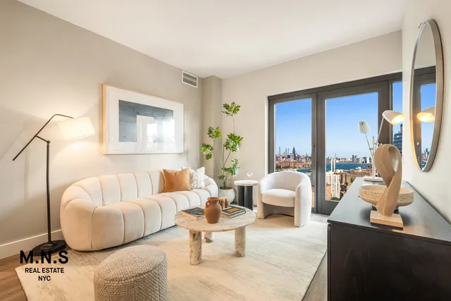 $5,416 | 19 Rockwell Place, Unit 10B | Fort Greene