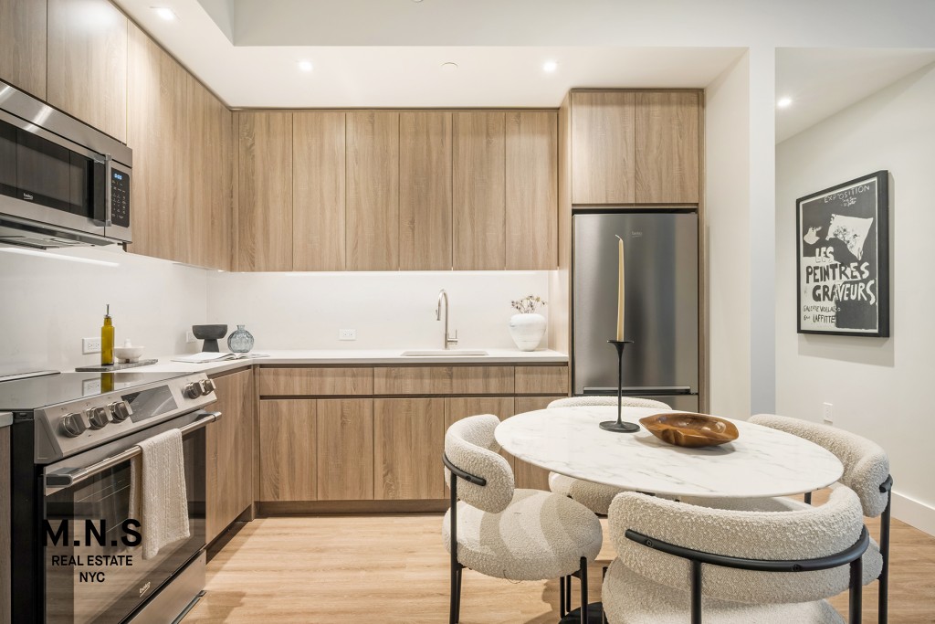 19 Rockwell Place, Unit 10B Brooklyn, NY 11217 - Photo 13 of 28