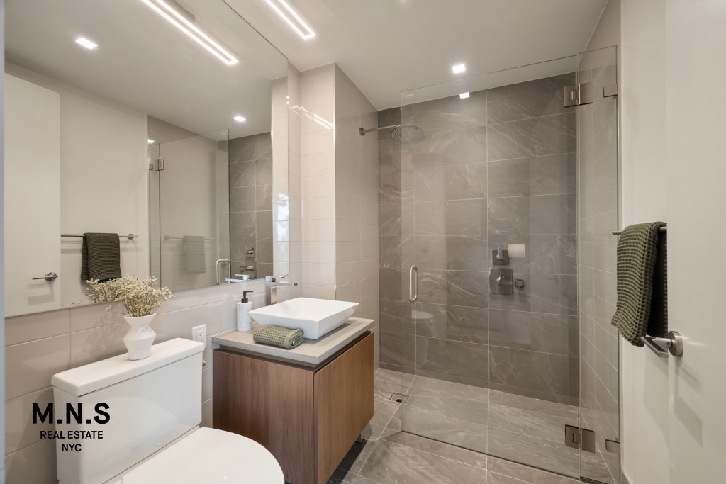 19 Rockwell Place, Unit 10B Brooklyn, NY 11217 - Photo 16 of 28