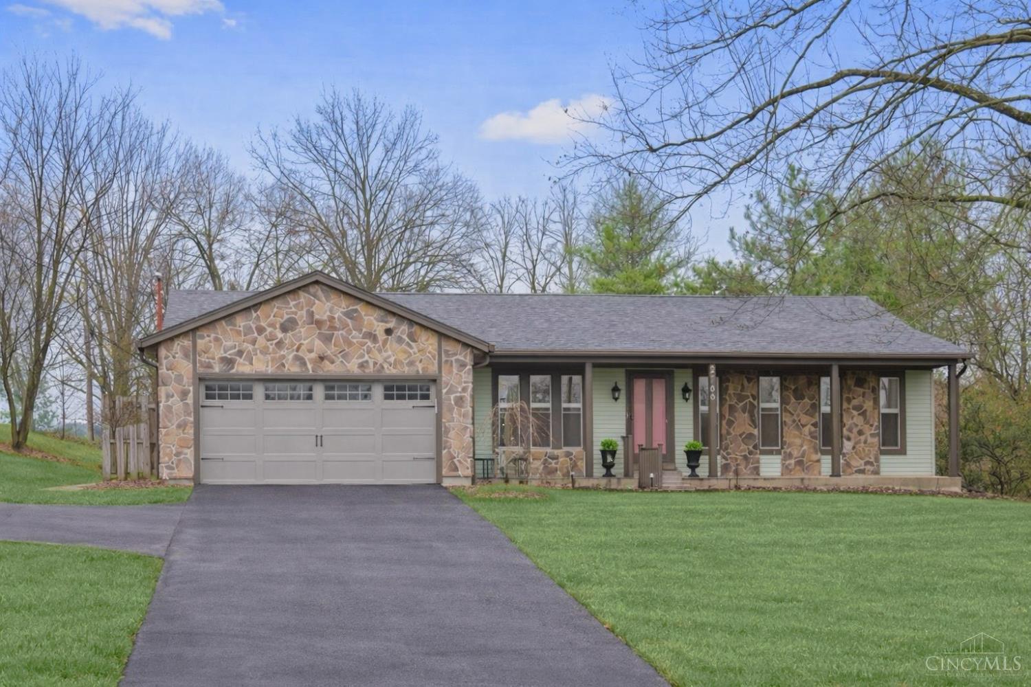 2700 Little Dry Run Road Cincinnati, OH 45244 - Photo 1 of 34