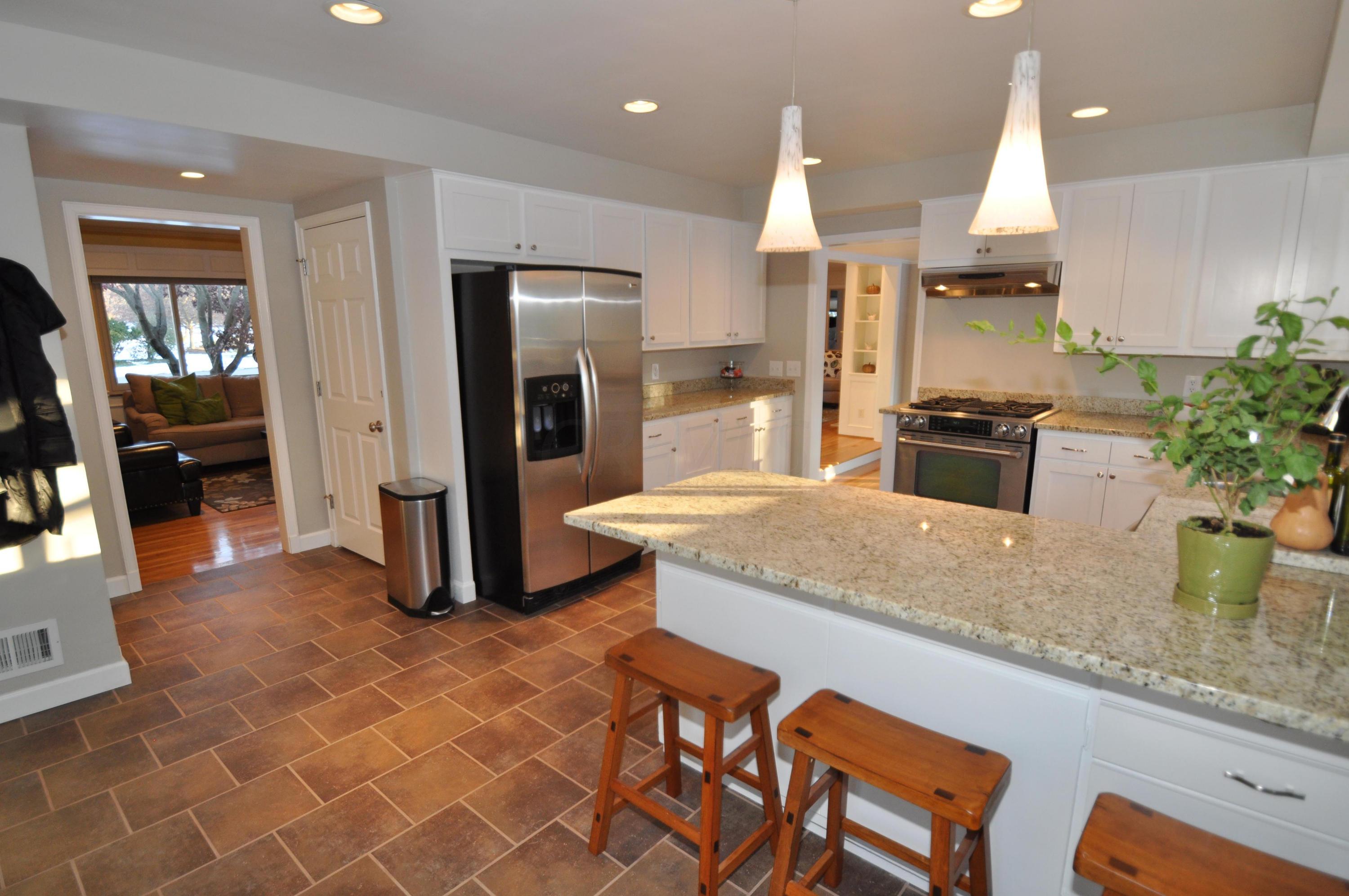 2829 Leeds Road Columbus, OH 43221 - Photo 21 of 35