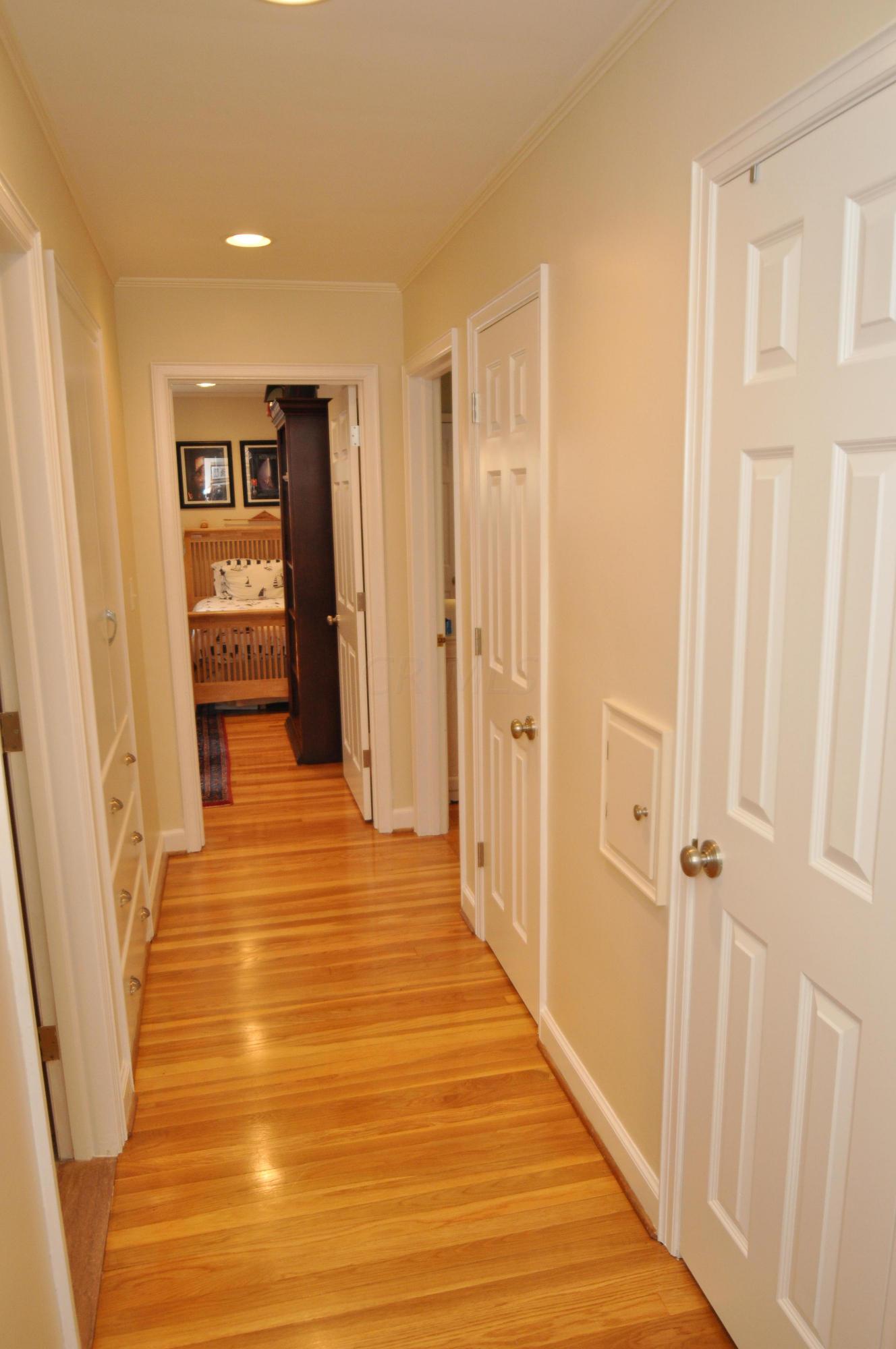2829 Leeds Road Columbus, OH 43221 - Photo 32 of 35