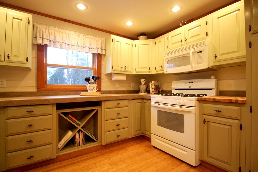75 Barre Road Phillipston, MA 01331 - Photo 3 of 22