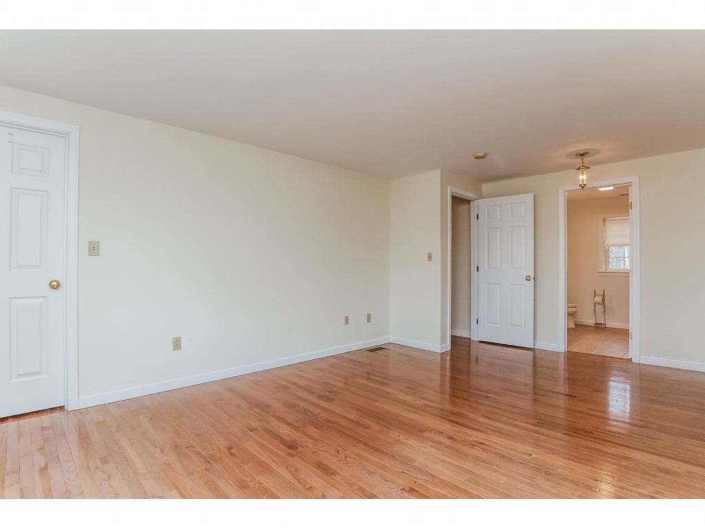 157 Carriage Road New Boston, NH 03070 - Photo 17 of 30