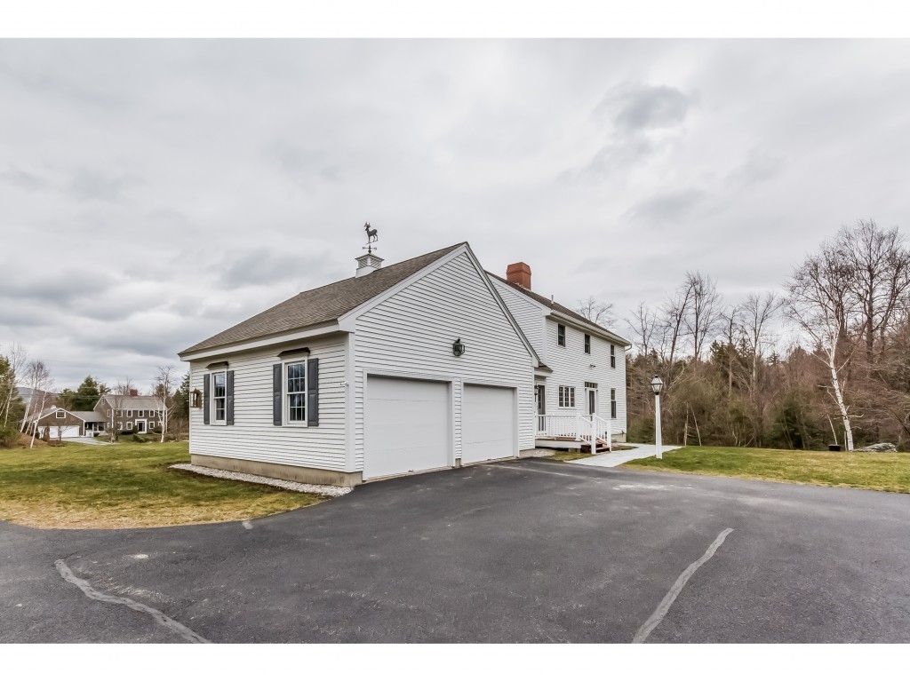 157 Carriage Road New Boston, NH 03070 - Photo 24 of 30