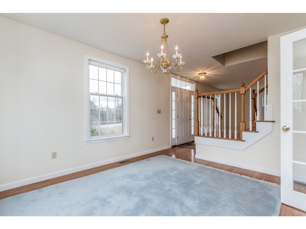 157 Carriage Road New Boston, NH 03070 - Photo 5 of 30