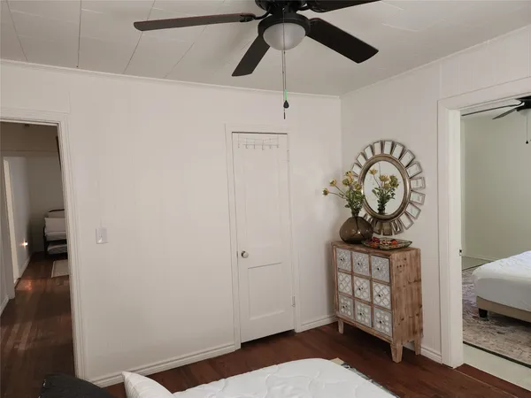 $1,500 | 1104 East Sycamore Street, Navasota, TX 77868