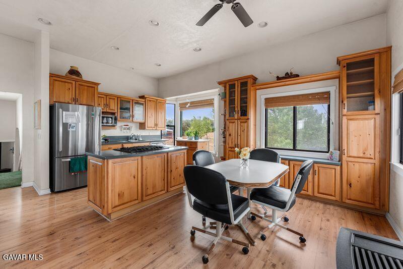 17041 Summers Drive Tehachapi, CA 93561 - Photo 11 of 41 11