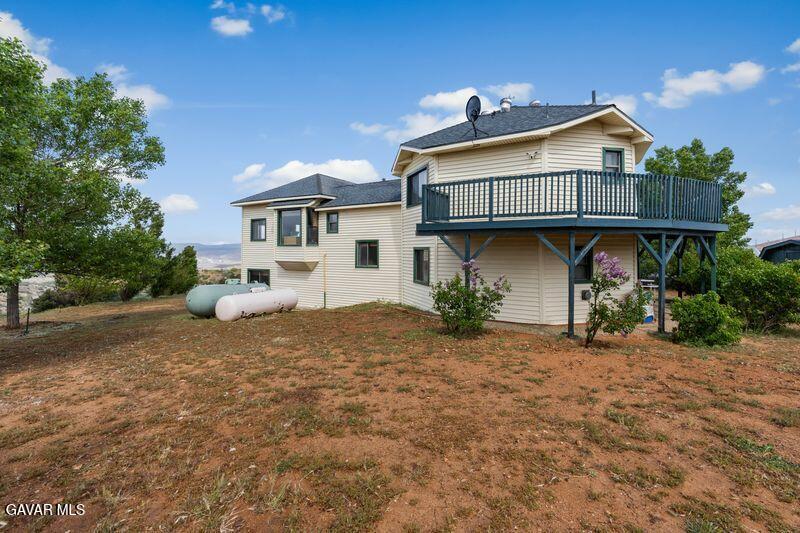 17041 Summers Drive Tehachapi, CA 93561 - Photo 33 of 41 35