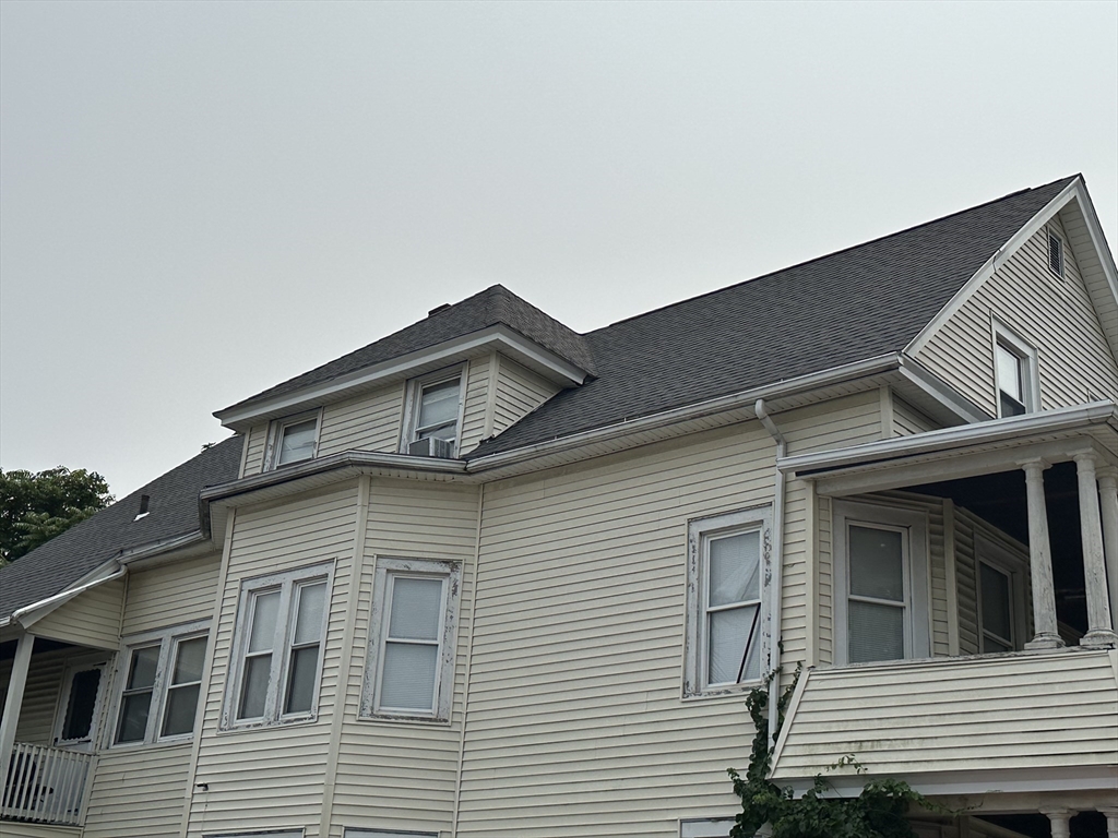 35 Cliftwood Street Springfield, MA 01108 - Photo 2 of 11 a front view of a house