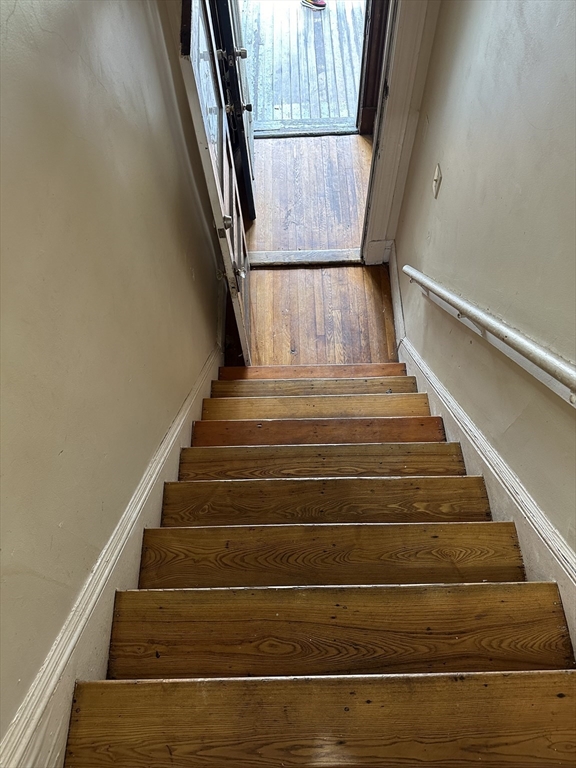 35 Cliftwood Street Springfield, MA 01108 - Photo 8 of 11 a view of entryway