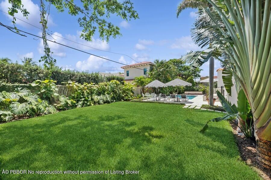 310 Almeria Road West Palm Beach, FL 33405 - Photo 47 of 71 47_310AlmeriaRd_26001_BackYard_Small