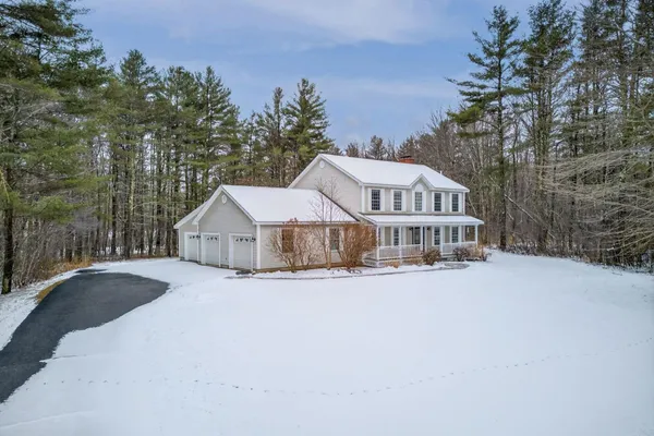 $900,000 | 59 Astilbe Lane, Yarmouth, ME 04096