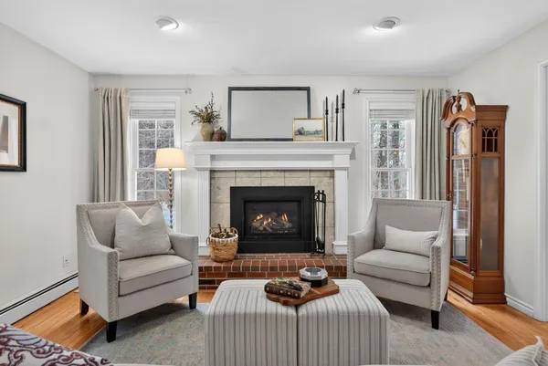 $900,000 | 59 Astilbe Lane, Yarmouth, ME 04096