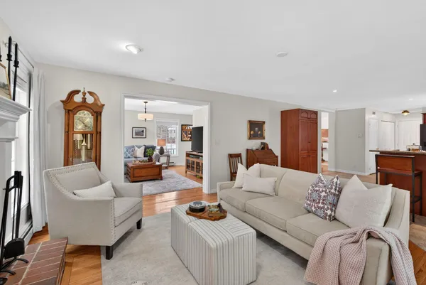 $900,000 | 59 Astilbe Lane, Yarmouth, ME 04096