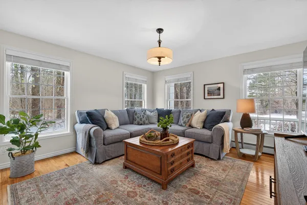 $900,000 | 59 Astilbe Lane, Yarmouth, ME 04096